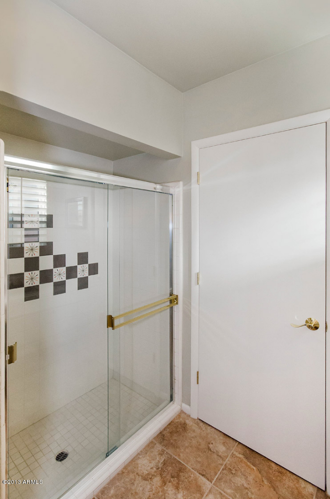 3434 East Camelback Road Phoenix, AZ 85018 - Photo 20 of 31 Bath2