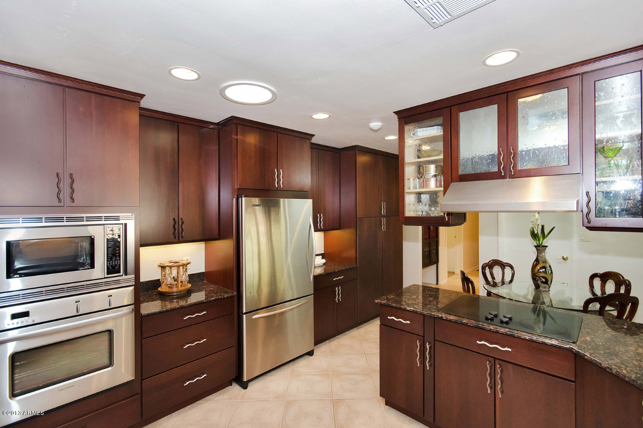 3434 East Camelback Road Phoenix, AZ 85018 - Photo 7 of 31 Kitchen3