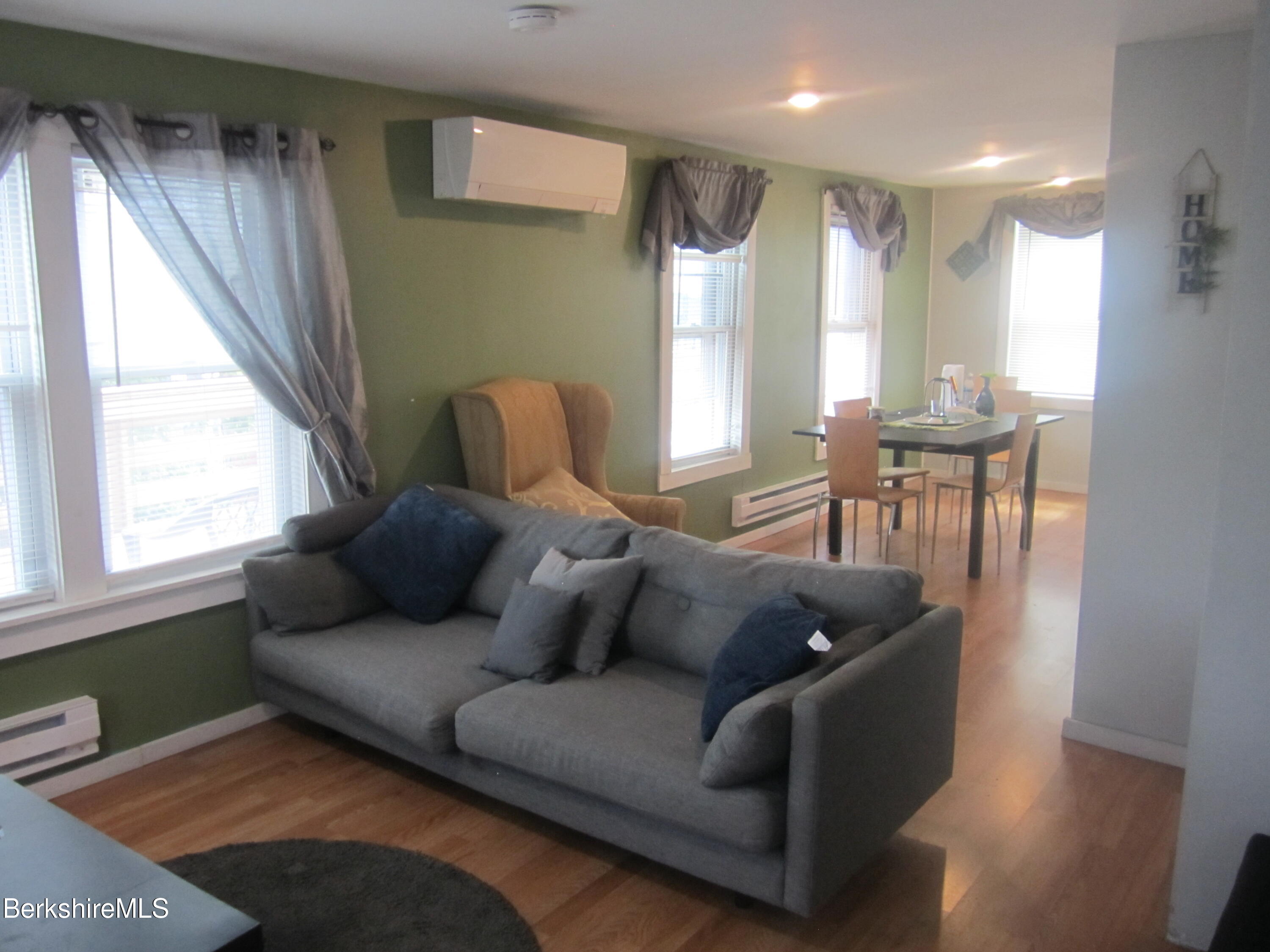 3 R Francis Street North Adams, MA 01247 - Photo 5 of 21 IMG_2960