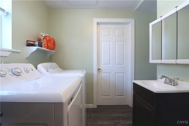 $189,900 | 21990 Admirals Walk, Le Ray, NY 13601