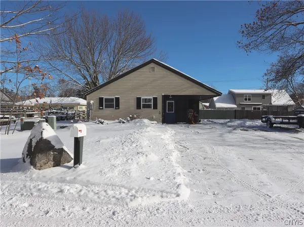 $178,900 | 21990 Admirals Walk, Le Ray, NY 13601
