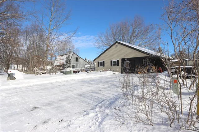 $189,900 | 21990 Admirals Walk, Le Ray, NY 13601