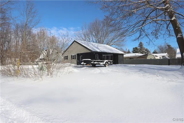 $189,900 | 21990 Admirals Walk, Le Ray, NY 13601