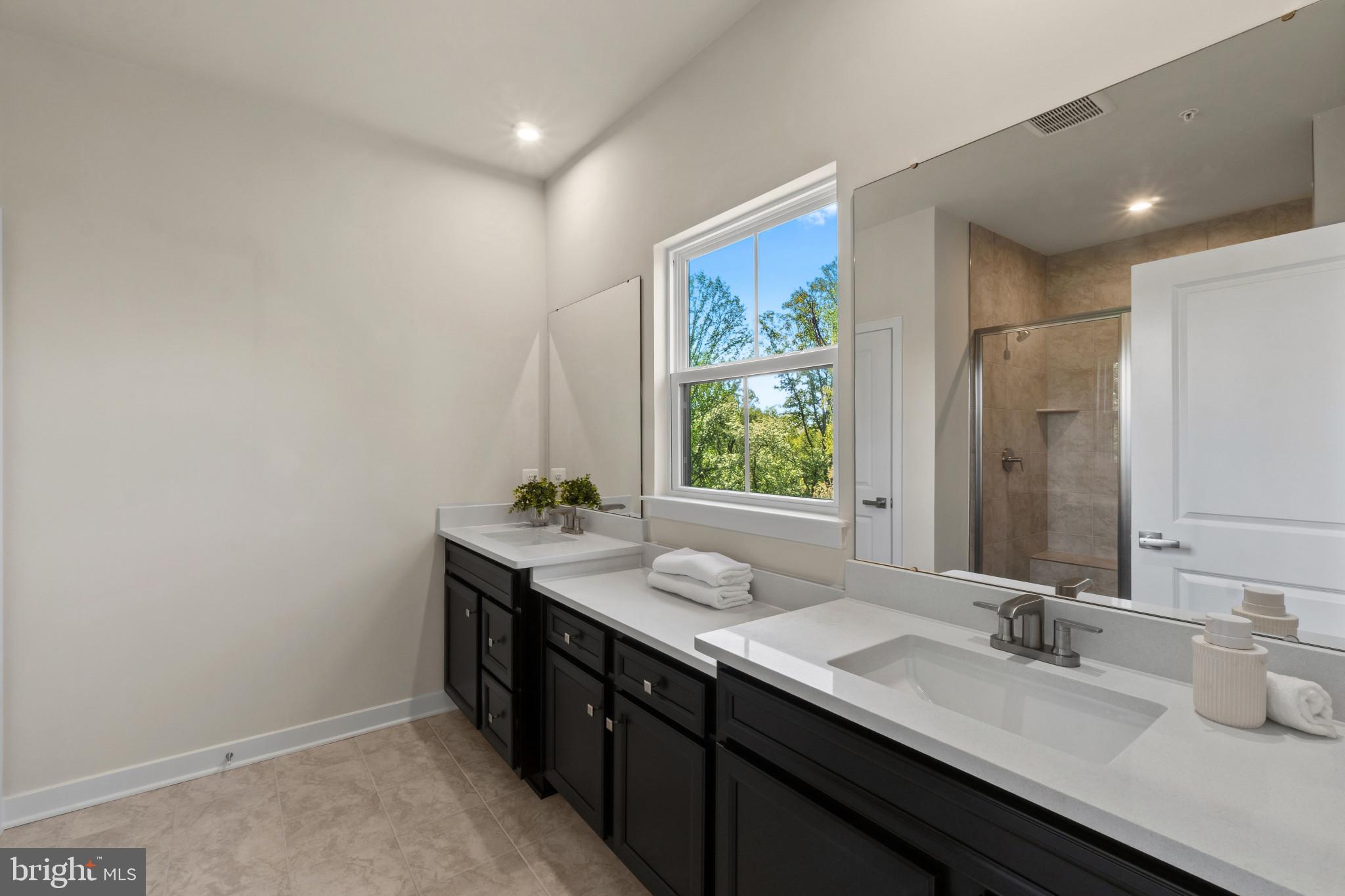 13826 Ridgeview Court Cockeysville, MD 21030 - Photo 22 of 46 Primary Bathroom