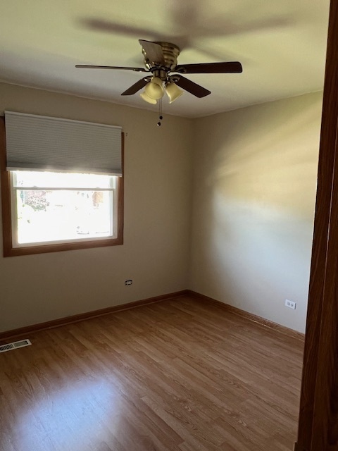 508 Creighton Lane Schaumburg, IL 60193 - Photo 21 of 22 a view of an empty room with a window