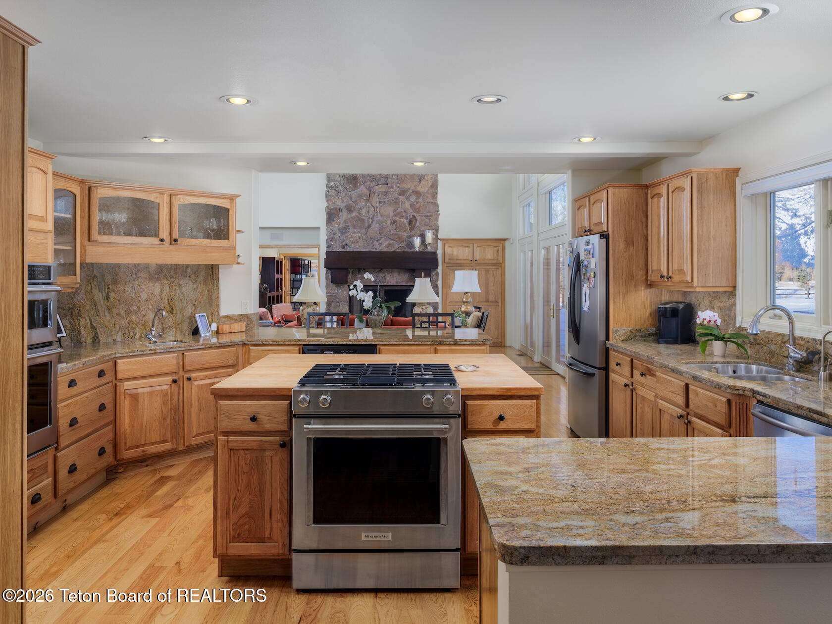 445 Kings Highway Jackson, WY 83001 - Photo 9 of 22 Large Kitchen