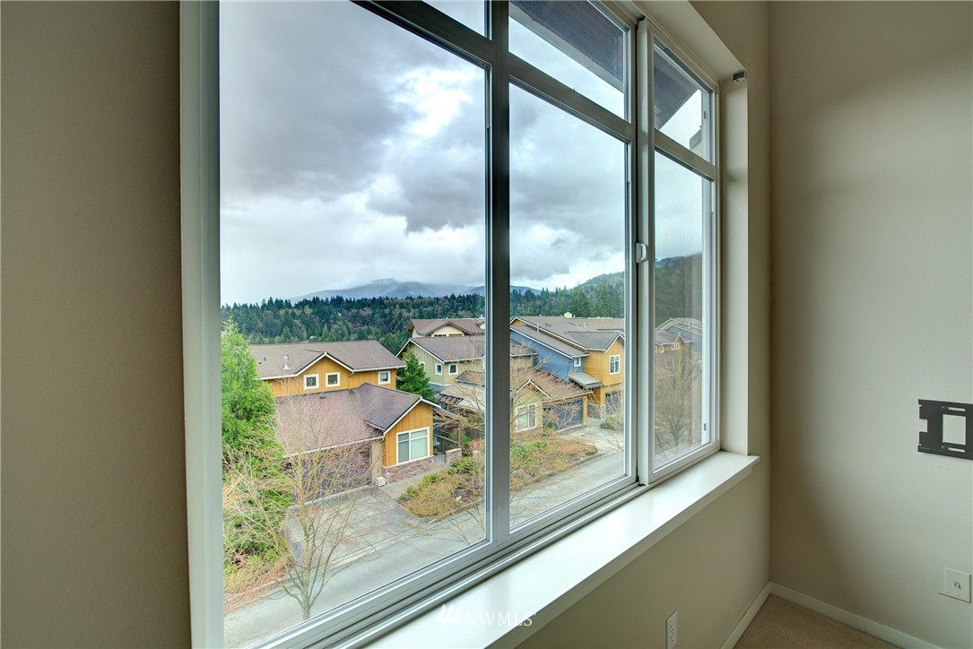 107 Cougar Ridge Road Northwest, Unit 1605 Issaquah, WA 98027 - Photo 19 of 25