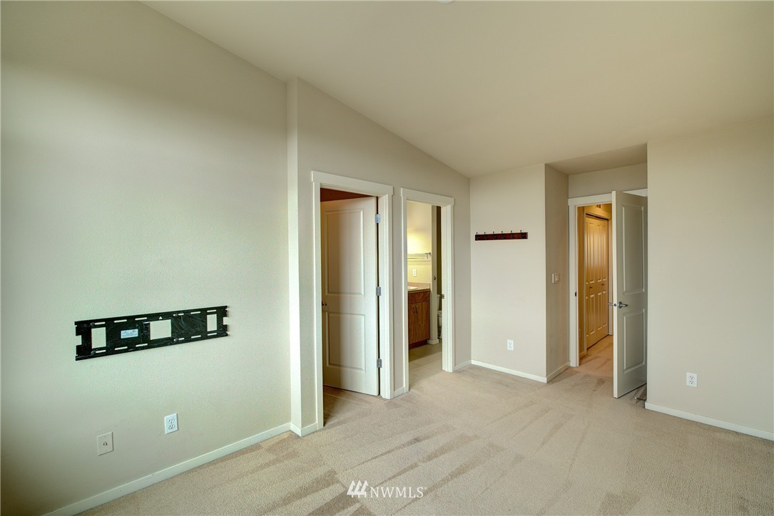 107 Cougar Ridge Road Northwest, Unit 1605 Issaquah, WA 98027 - Photo 20 of 25