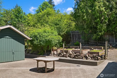 $990,000 | 16408 Tiger Mountain Road Southeast, Issaquah, WA 98027