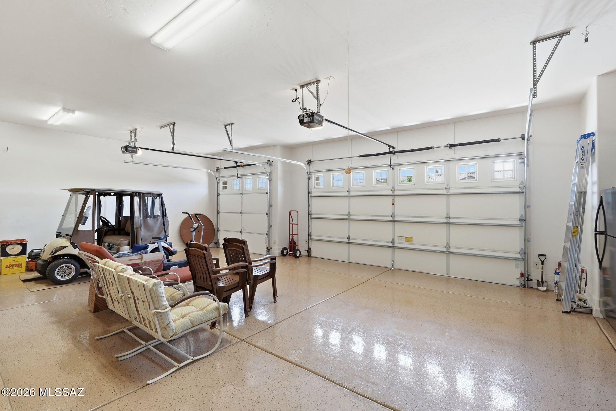 66162 East Box Elder Road Tucson, AZ 85739 - Photo 34 of 42 Garage