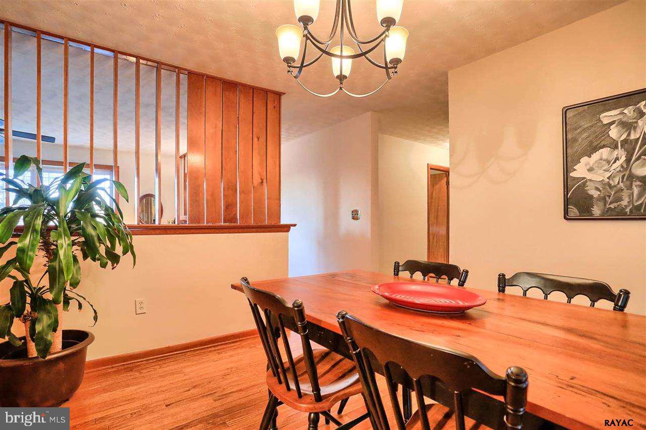 590 Hammond Road York, PA 17406 - Photo 12 of 32 Gallery Image 12