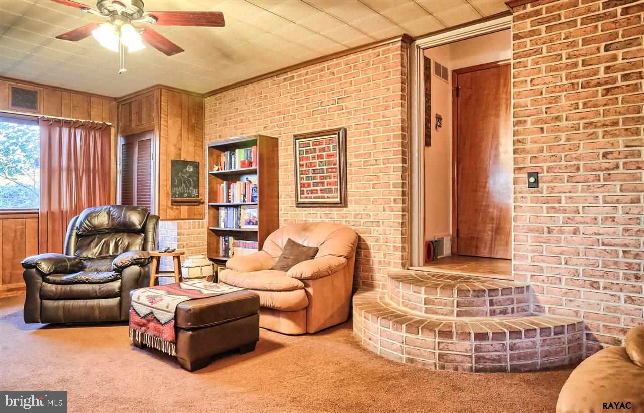 590 Hammond Road York, PA 17406 - Photo 17 of 32 Gallery Image 17
