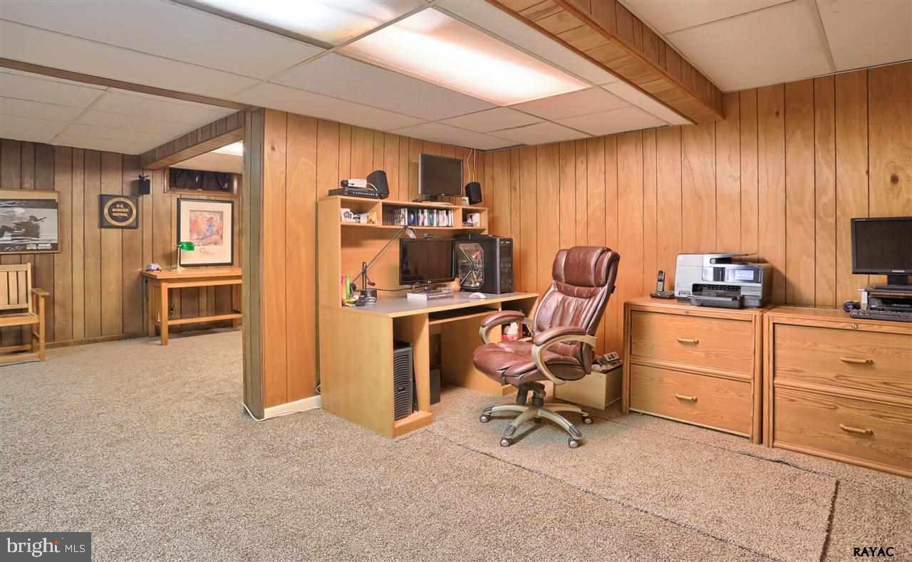 590 Hammond Road York, PA 17406 - Photo 21 of 32 Gallery Image 21