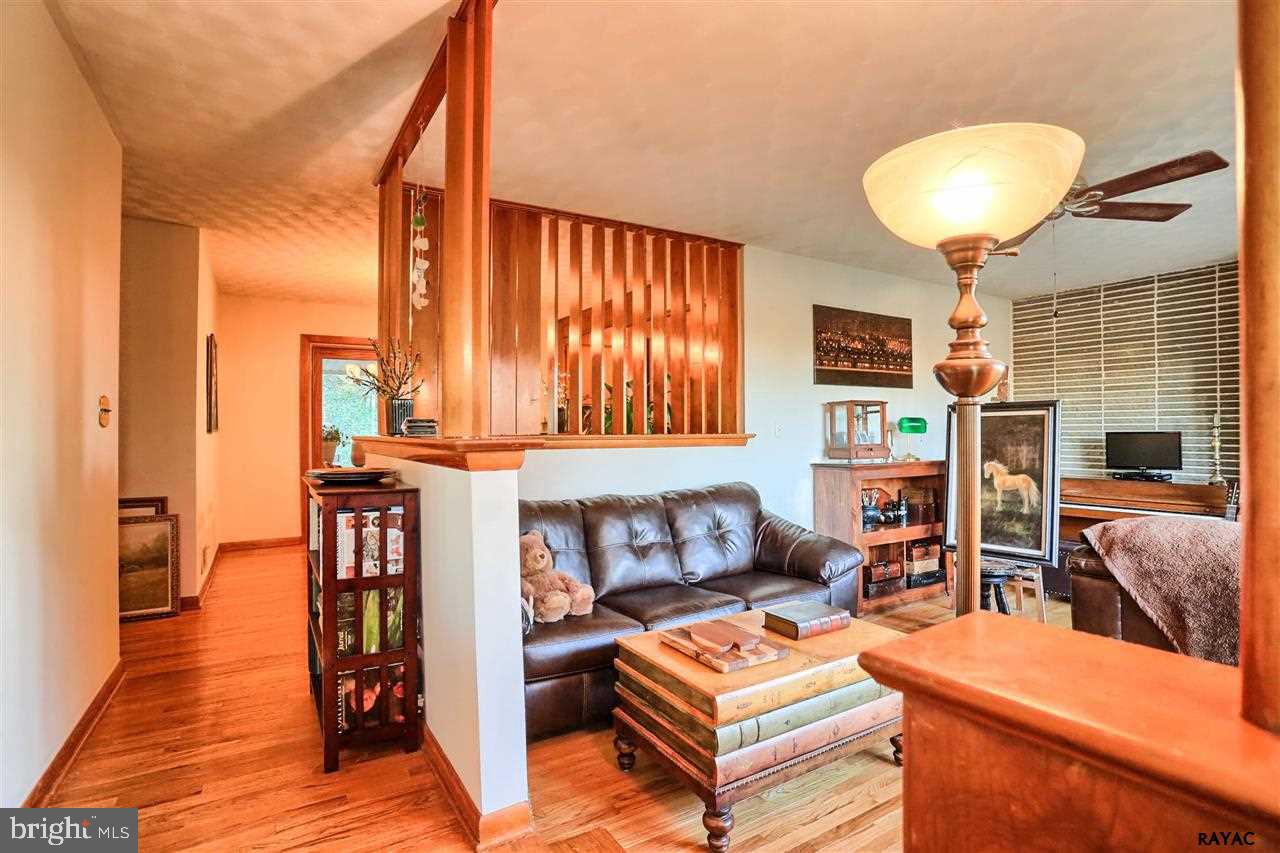 590 Hammond Road York, PA 17406 - Photo 9 of 32 Gallery Image 9