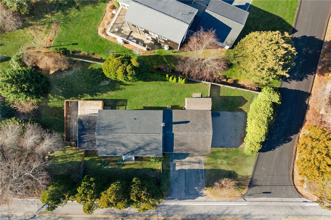 382 Beavertail Road Jamestown, RI 02835 - Photo 12 of 31 Roof view