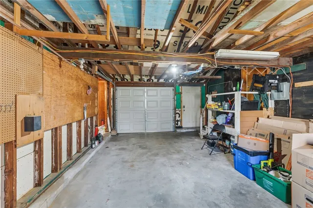 $849,000 | 382 Beavertail Road, Jamestown, RI 02835