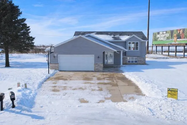 $350,000 | 1844 Patricks Bay, Faribault, MN 55021