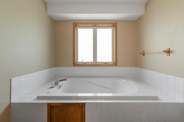 $350,000 | 1844 Patricks Bay, Faribault, MN 55021