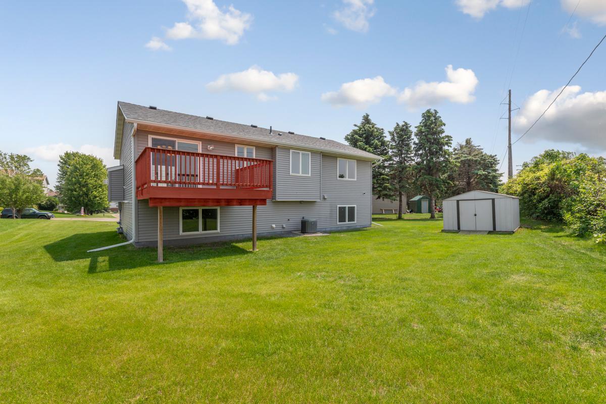 1844 Patricks Bay Faribault, MN 55021 - Photo 8 of 37