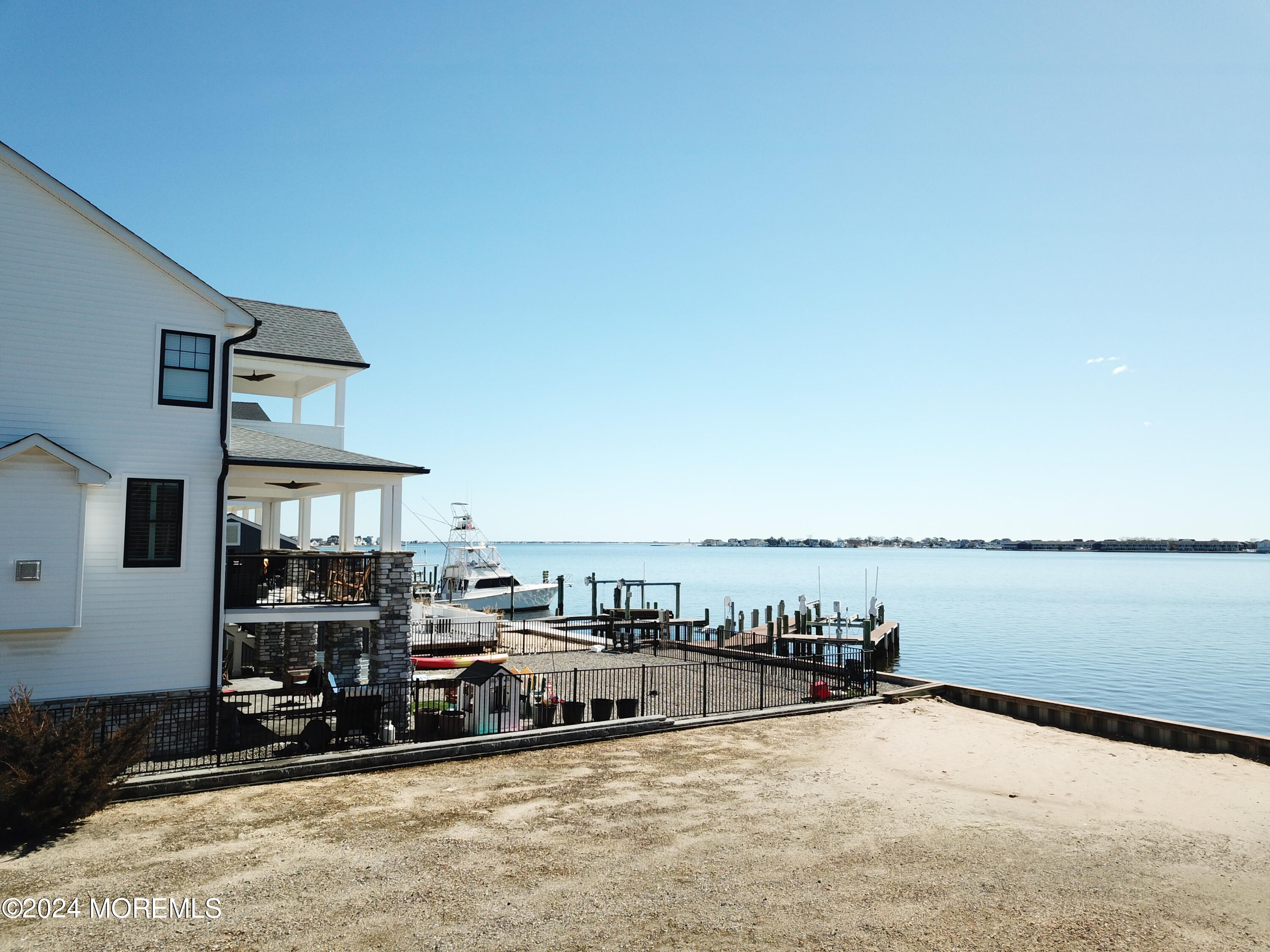 40 Captains Drive Brick, NJ 08723 - Photo 4 of 16 1000012411