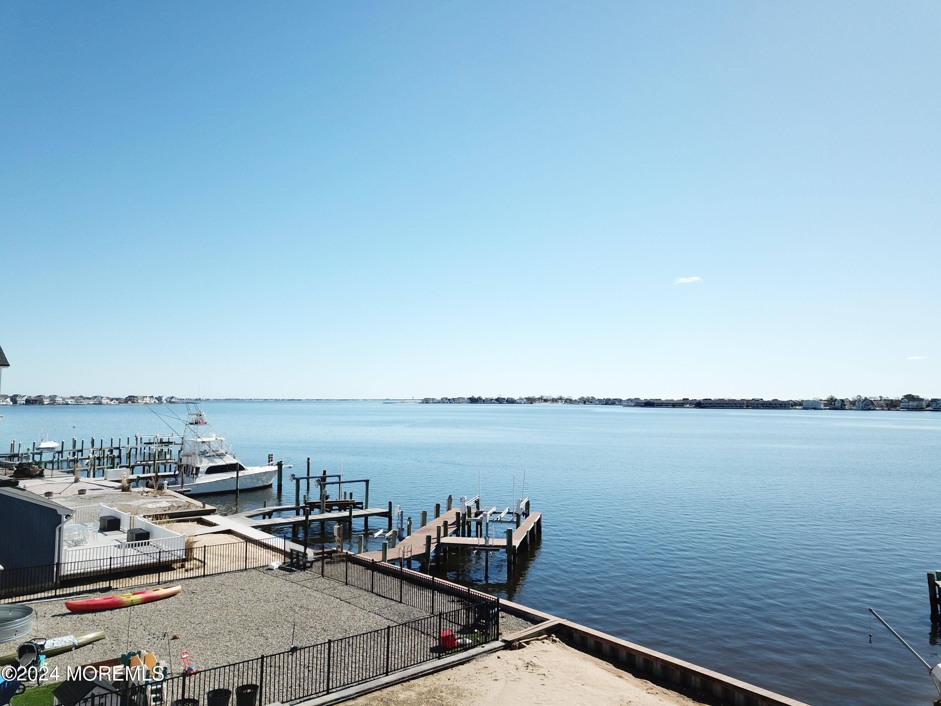 40 Captains Drive Brick, NJ 08723 - Photo 5 of 16 1000012415