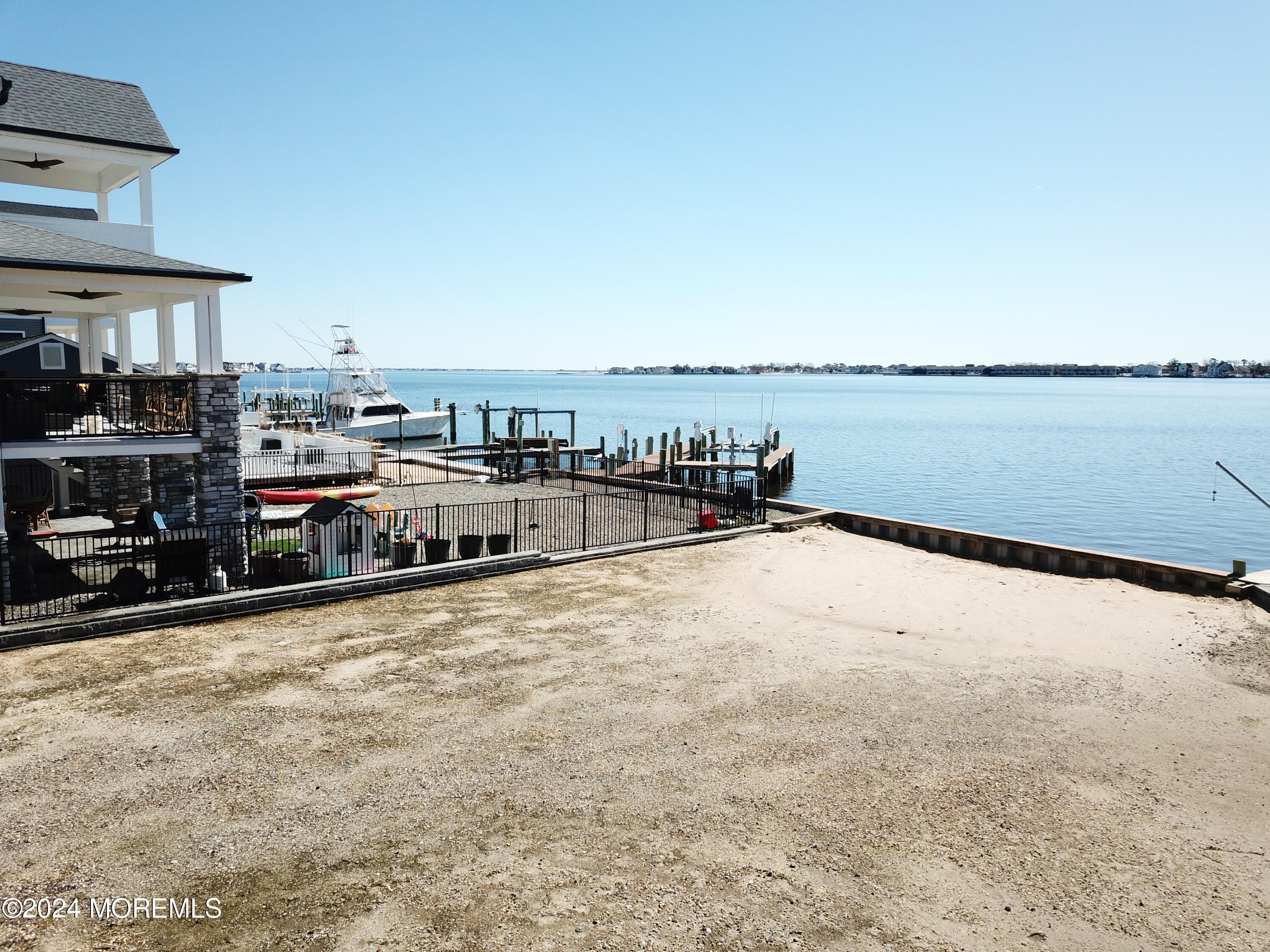 40 Captains Drive Brick, NJ 08723 - Photo 7 of 16 1000012413