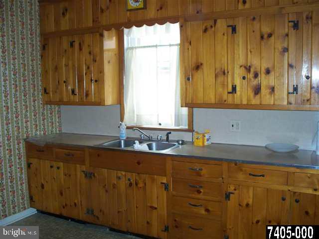 206 High Street Hanover, PA 17331 - Photo 8 of 25 Gallery Image 8