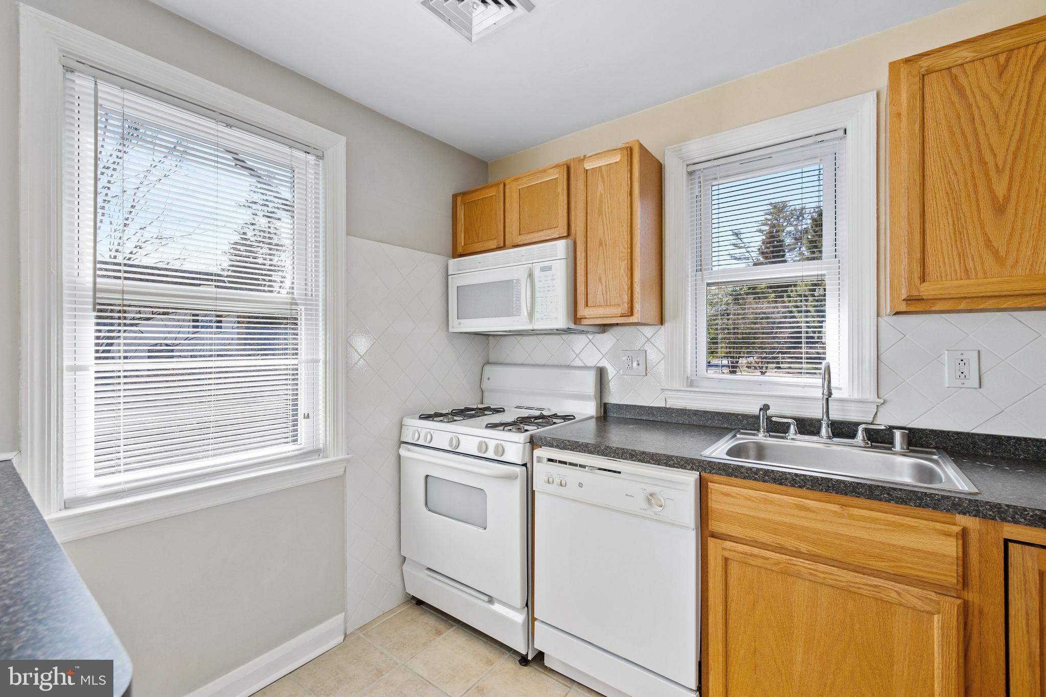 2408 Briarwood Road Baltimore, MD 21209 - Photo 24 of 24 2nd Endless possibilities to a great floor plan