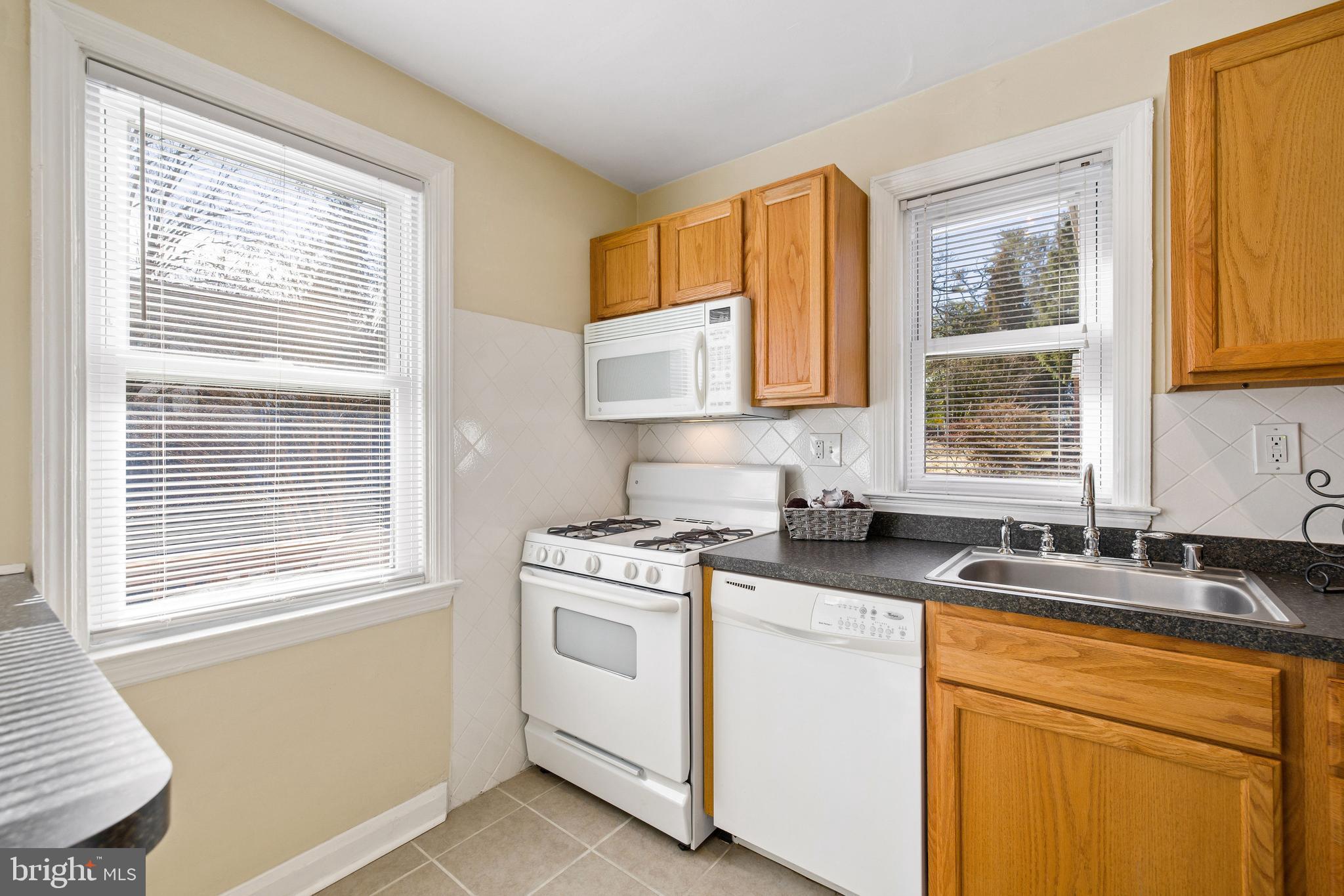 2408 Briarwood Road Baltimore, MD 21209 - Photo 6 of 24 Gas cooking in fully equipped updated kitchen