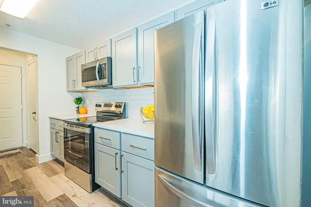 $245,000 | 2600 Camelback Lane, Unit 6, Silver Spring, MD 20906