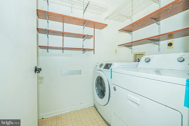 $245,000 | 2600 Camelback Lane, Unit 6, Silver Spring, MD 20906