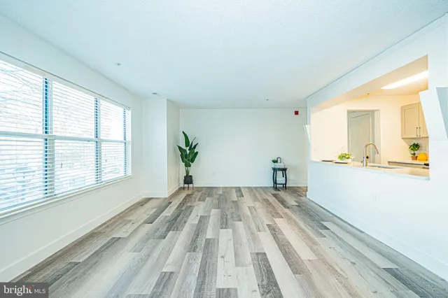 $245,000 | 2600 Camelback Lane, Unit 6, Silver Spring, MD 20906