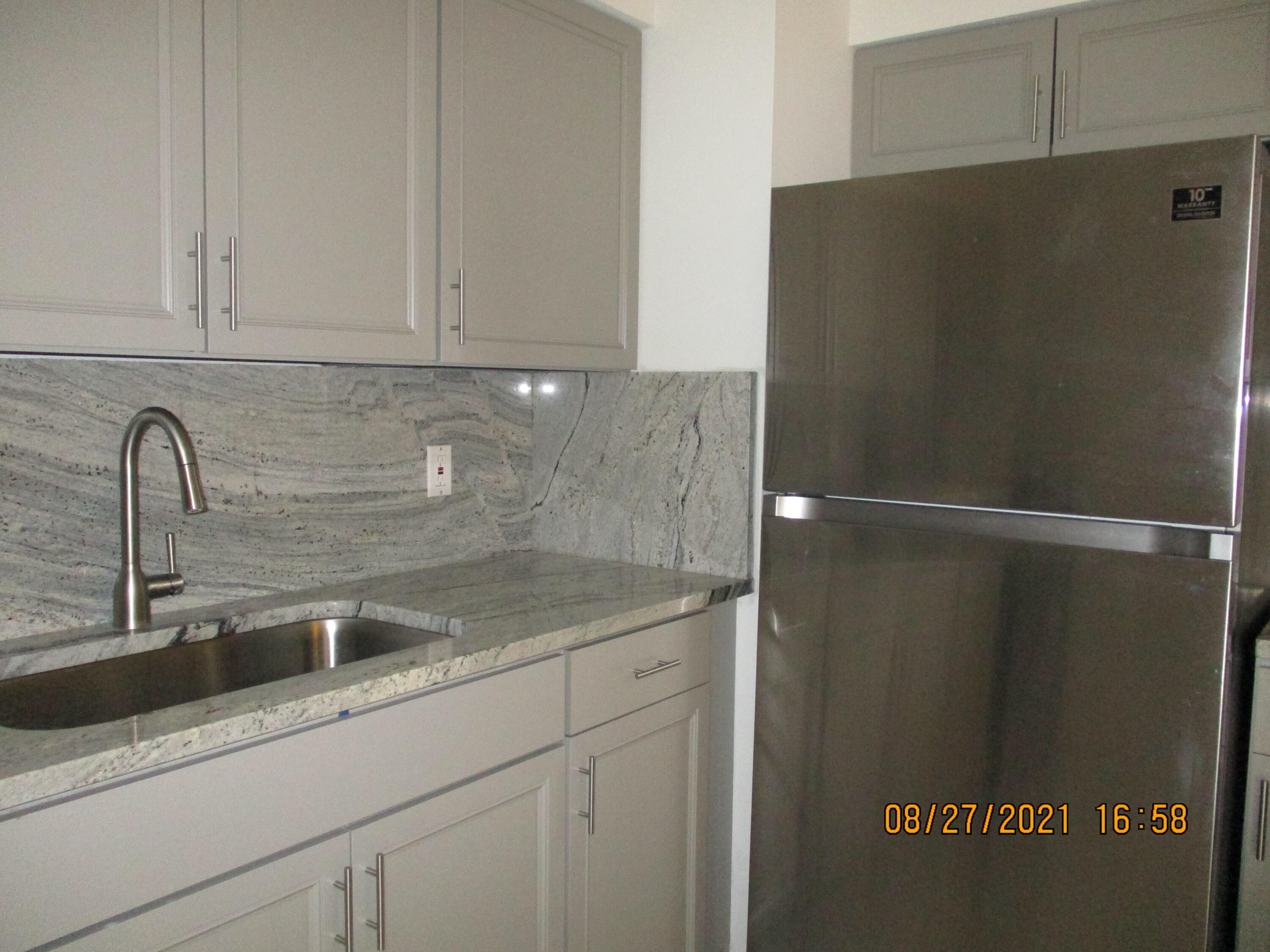 481 West 37th Street Riviera Beach, FL 33404 - Photo 12 of 35 IMG_0754