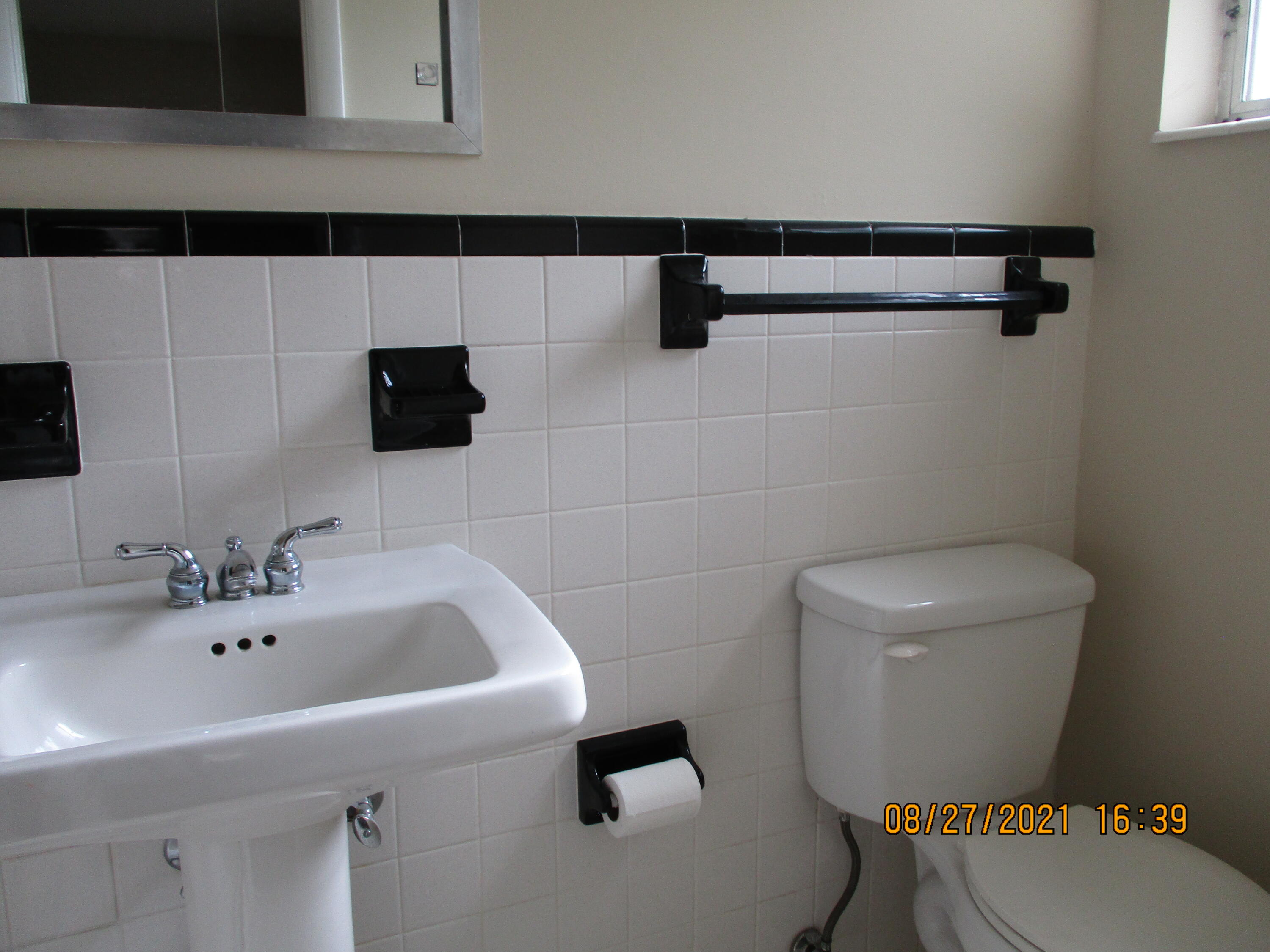 481 West 37th Street Riviera Beach, FL 33404 - Photo 26 of 35 IMG_0712