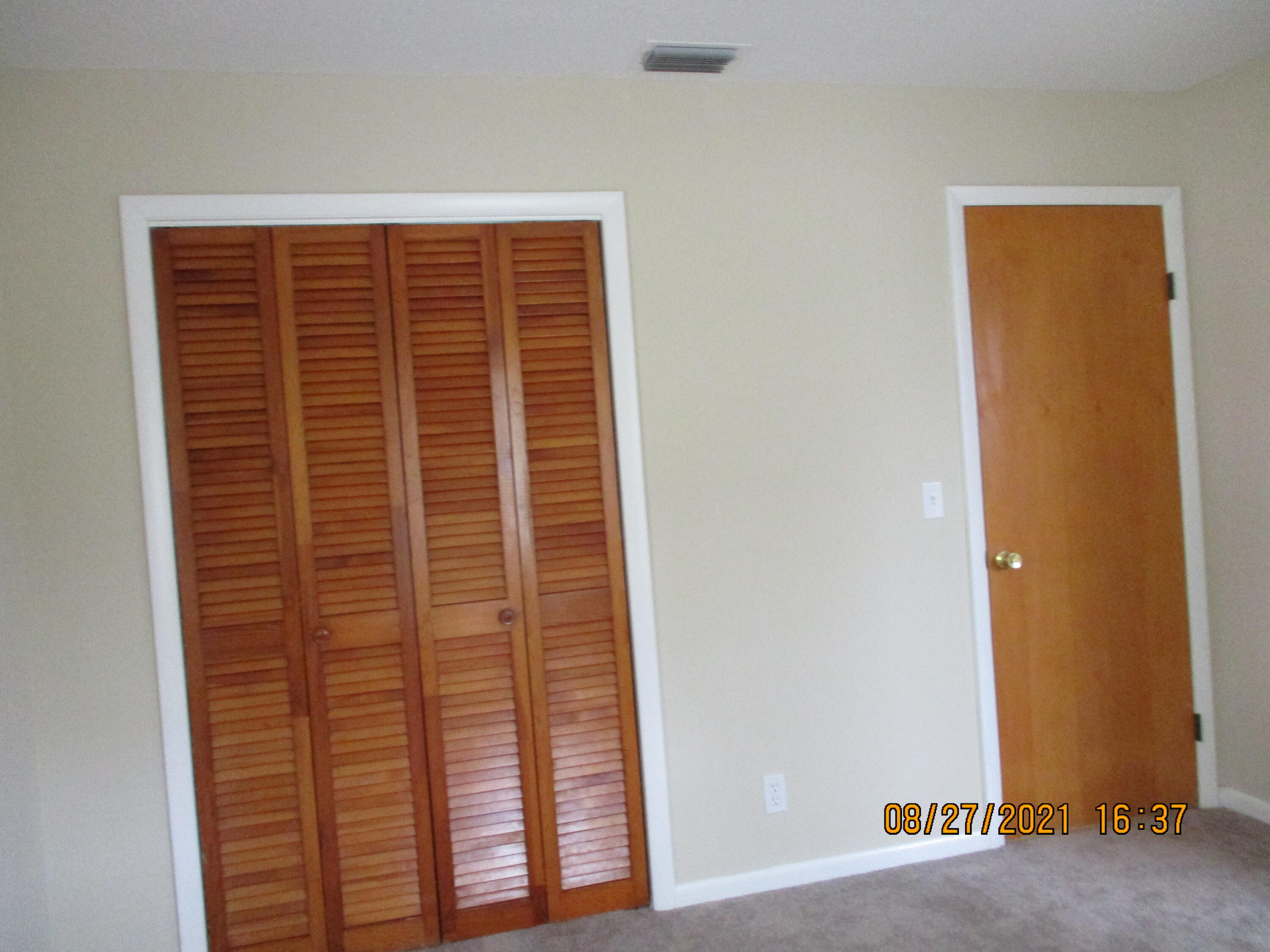 481 West 37th Street Riviera Beach, FL 33404 - Photo 29 of 35 IMG_0703