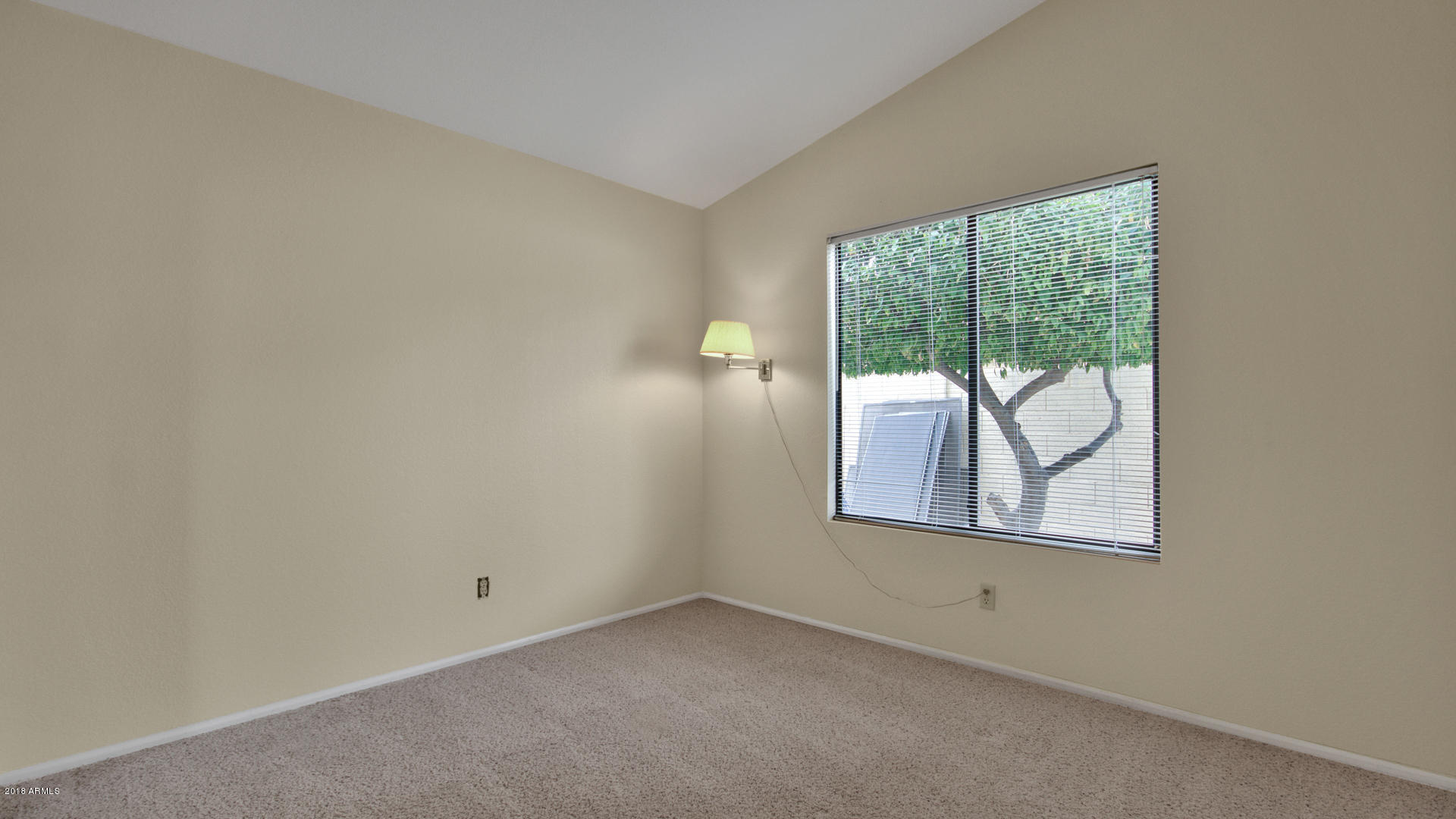 313 West Knox Road Tempe, AZ 85284 - Photo 19 of 38 21