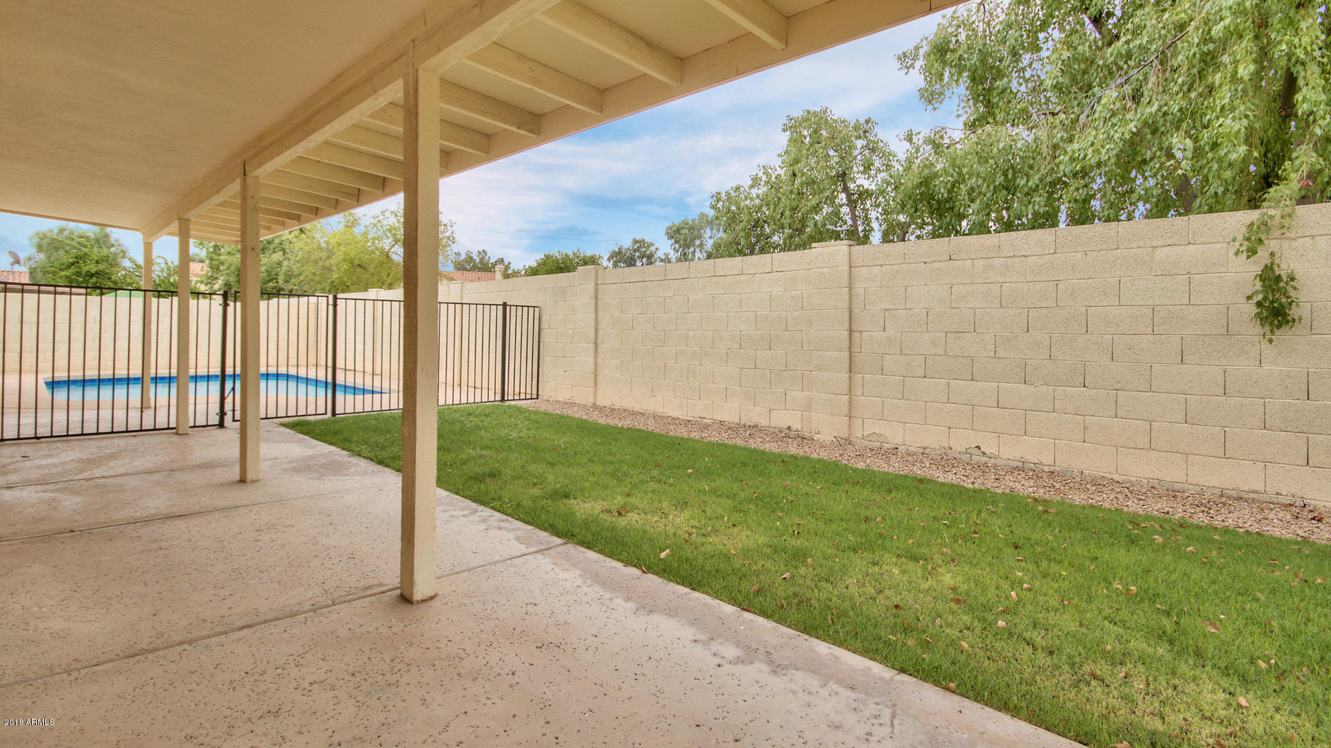 313 West Knox Road Tempe, AZ 85284 - Photo 31 of 38 33