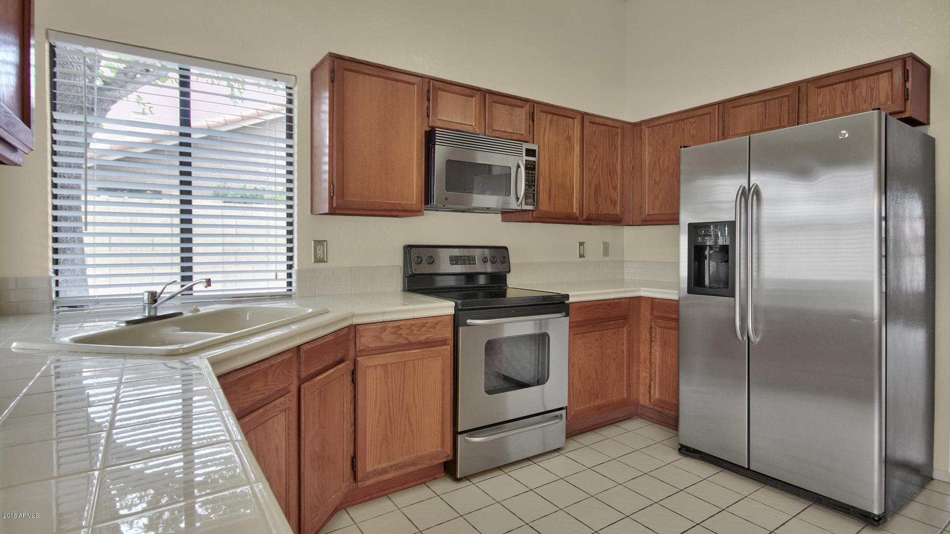 313 West Knox Road Tempe, AZ 85284 - Photo 8 of 38 10