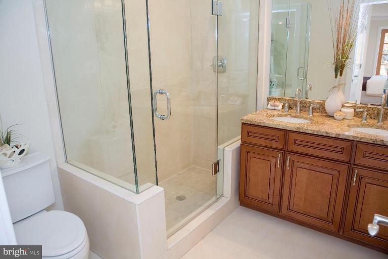 308 9th Street Southeast Washington, DC 20003 - Photo 15 of 18 Master Bath