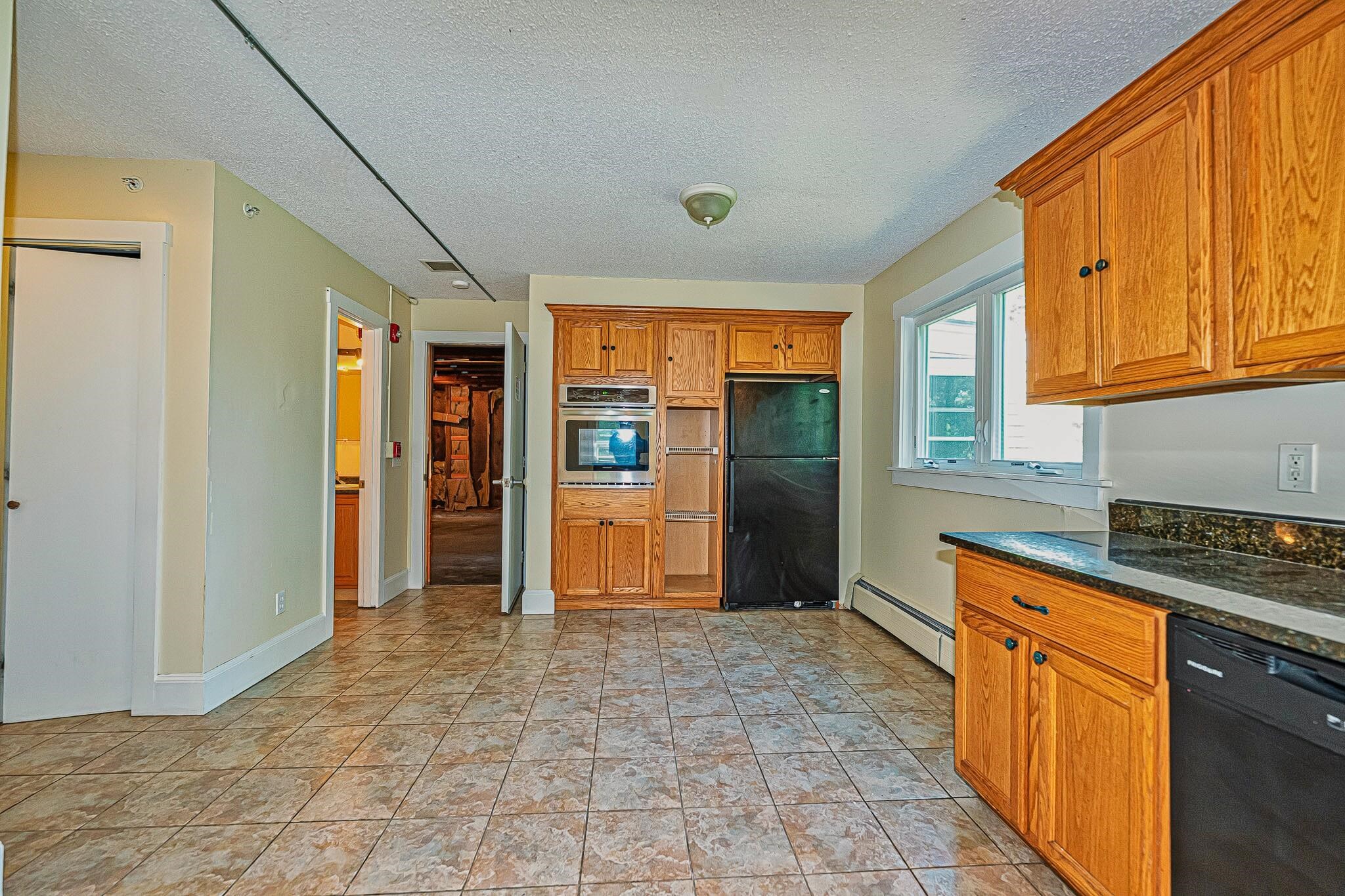 81 Seamans Road New London, NH 03257 - Photo 15 of 50