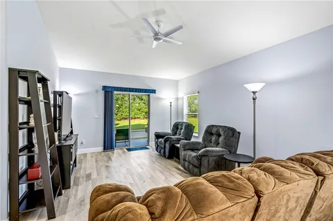 $397,000 | 535 Valencia Circle Southwest, Vero Beach, FL 32968