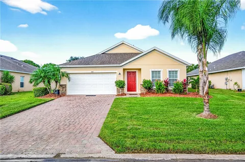 $397,000 | 535 Valencia Circle Southwest, Vero Beach, FL 32968