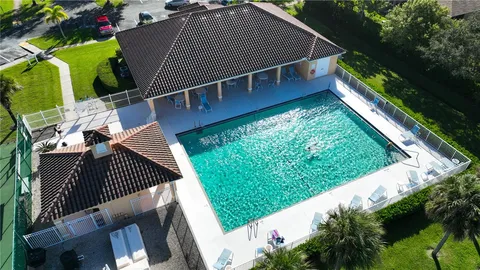 $397,000 | 535 Valencia Circle Southwest, Vero Beach, FL 32968