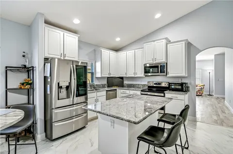 $397,000 | 535 Valencia Circle Southwest, Vero Beach, FL 32968