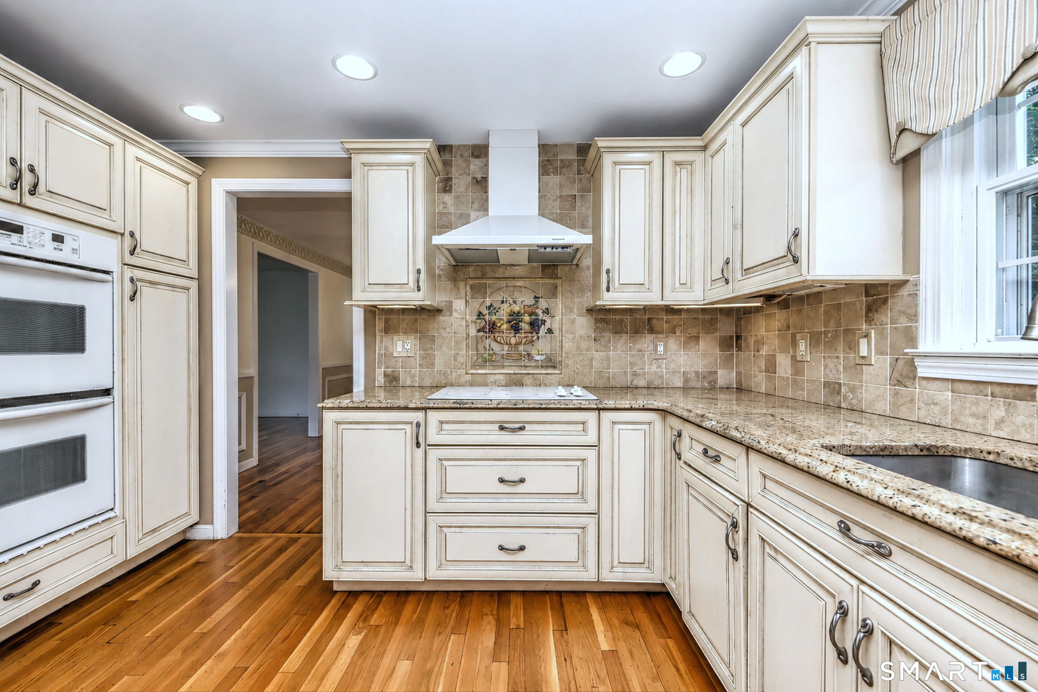 265 Argyle Road Orange, CT 06477 - Photo 14 of 40 Gallery Image 14