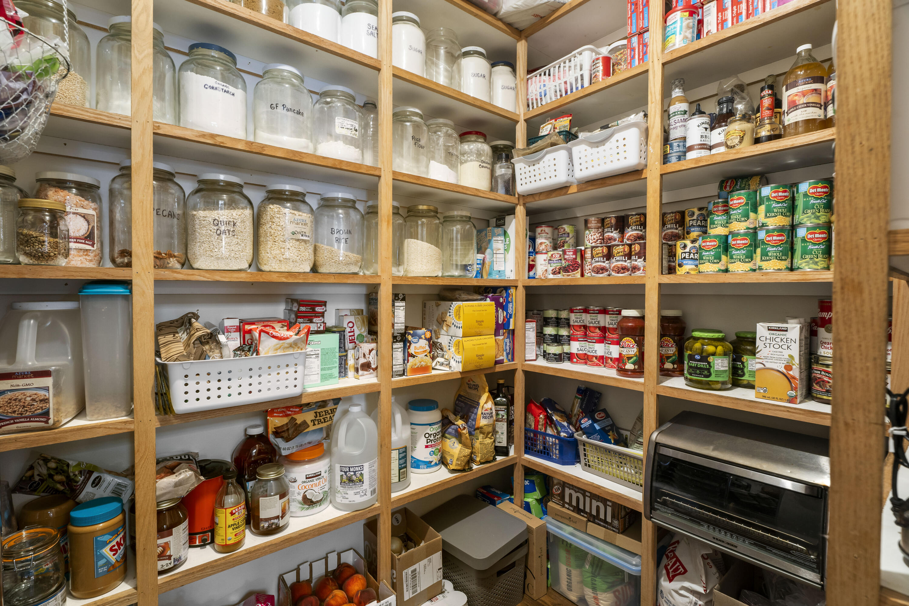 51445 Ash Road La Pine, OR 97739 - Photo 22 of 50 Pantry