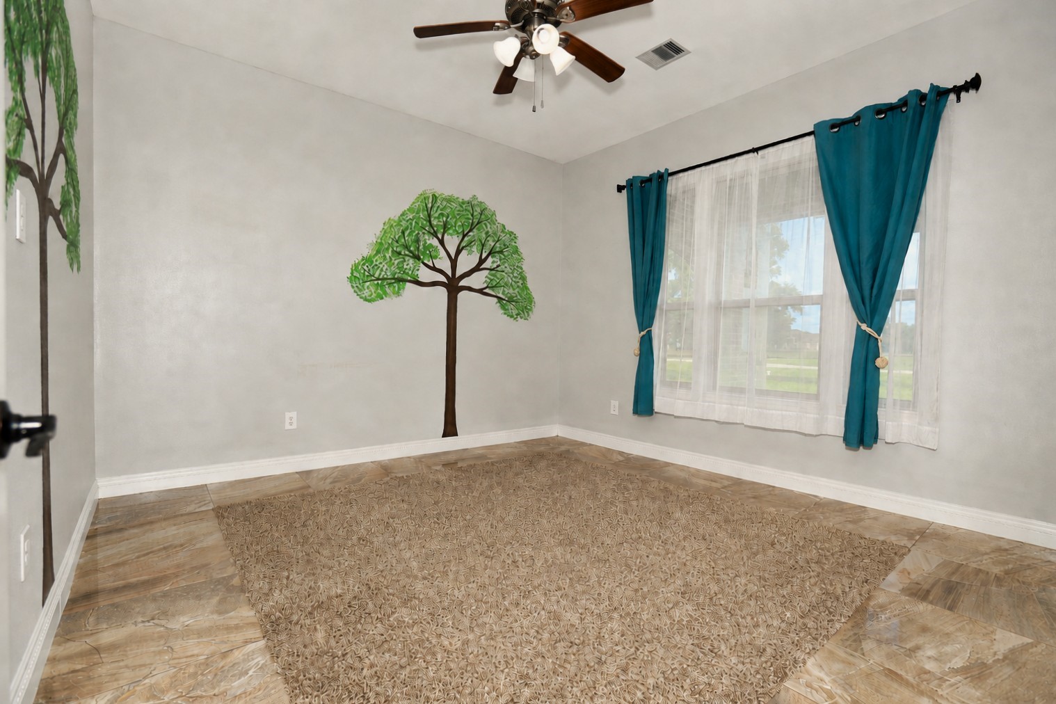 527 Lily Lane Rosharon, TX 77583 - Photo 17 of 29 3rd Bedroom