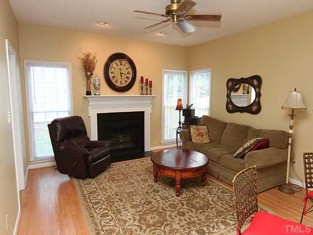 11937 Fairlie Place Raleigh, NC 27613 - Photo 6 of 12