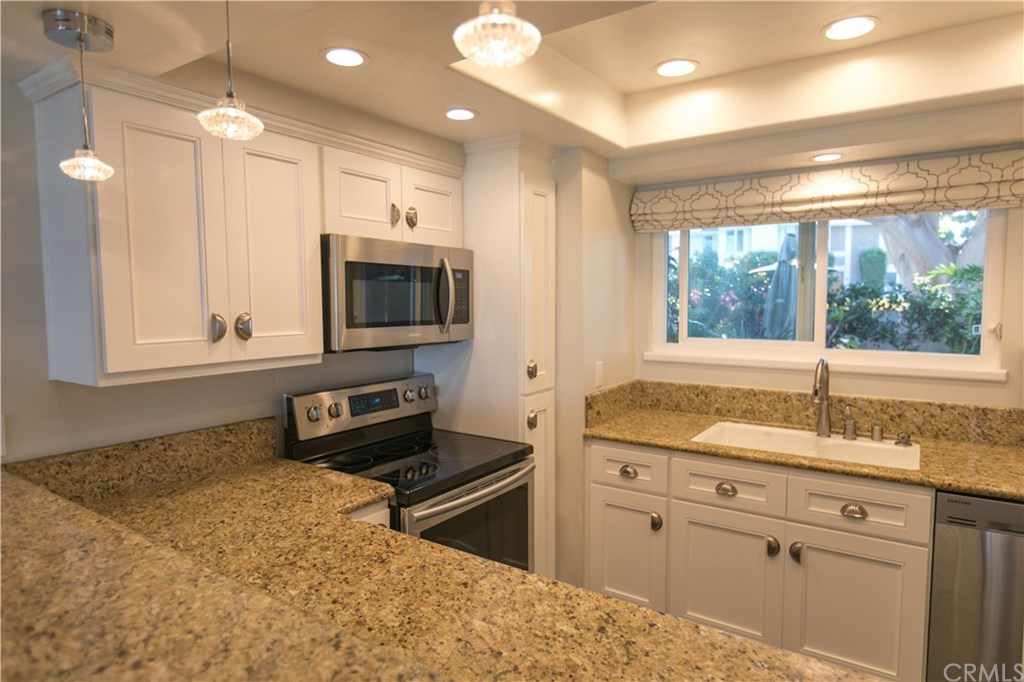 24562 Harbor View Drive, Unit A Dana Point, CA 92629 - Photo 8 of 32