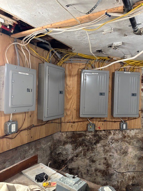18 Geneva Street Providence, RI 02908 - Photo 13 of 16 Electric Panels